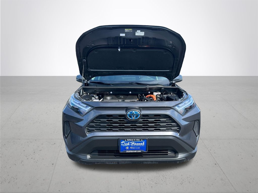 2024 Toyota RAV4 Hybrid LE