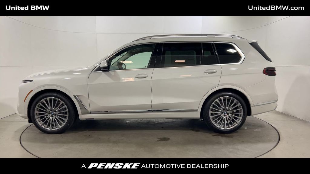 Thumbnail: 2026 BMW X7 - 5