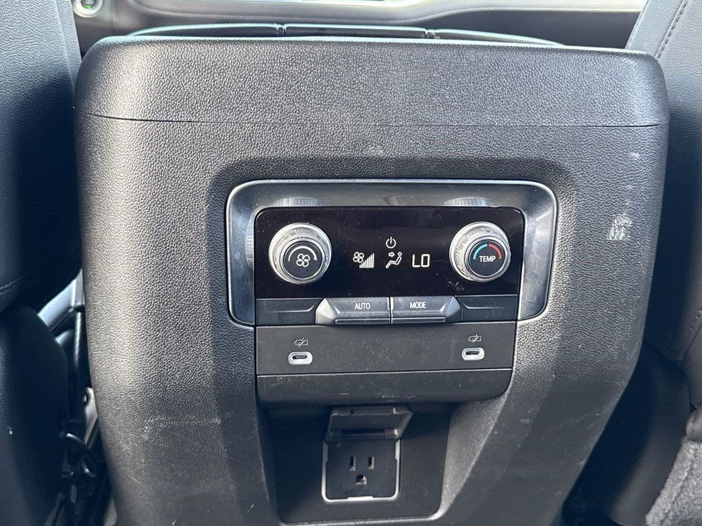 Used 2024 Chevrolet Suburban SUV