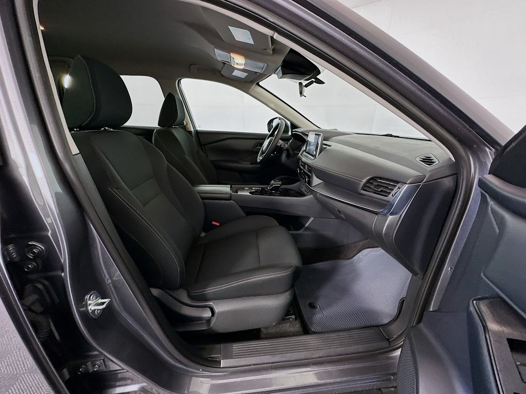 Thumbnail: 2024 Nissan Rogue - 27