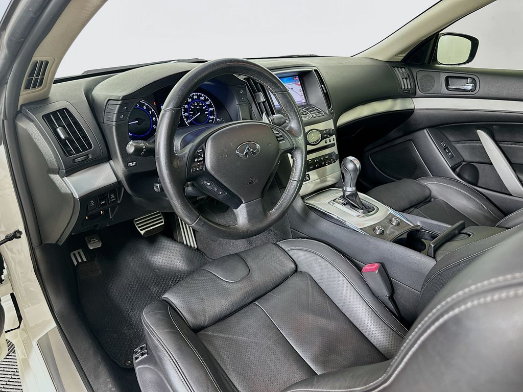 2014 INFINITI Q60 Journey 9