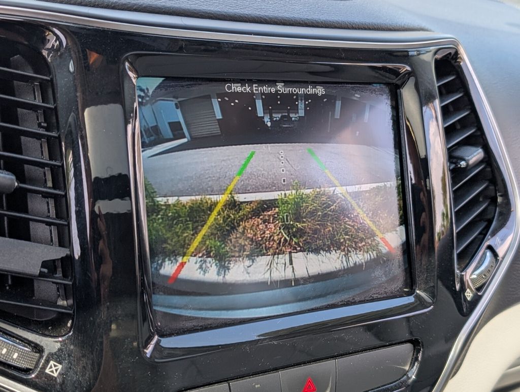 used 2019 Jeep Cherokee car, priced at $15,998