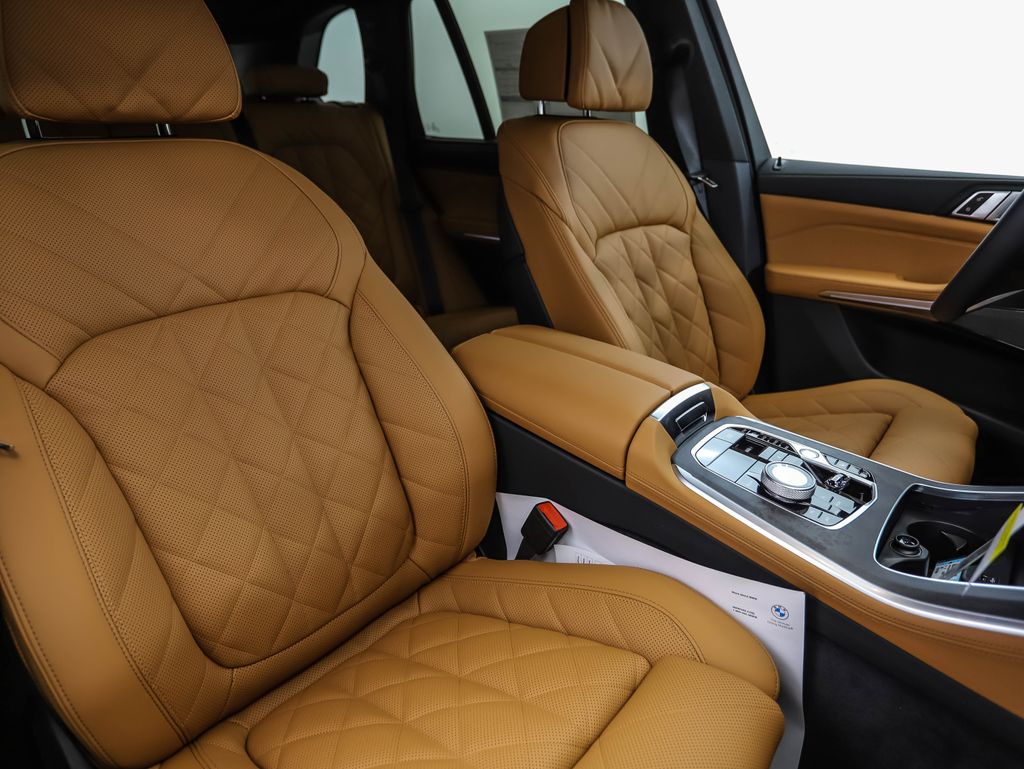 Thumbnail: 2026 BMW X5 - 31