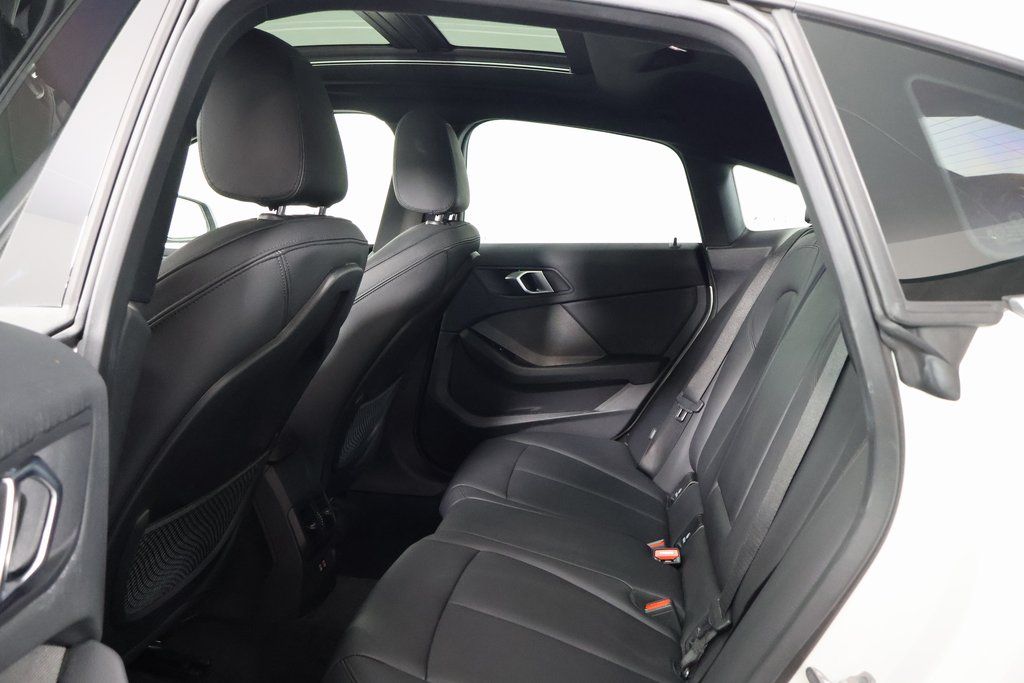 Thumbnail: 2023 BMW 2 Series - 11