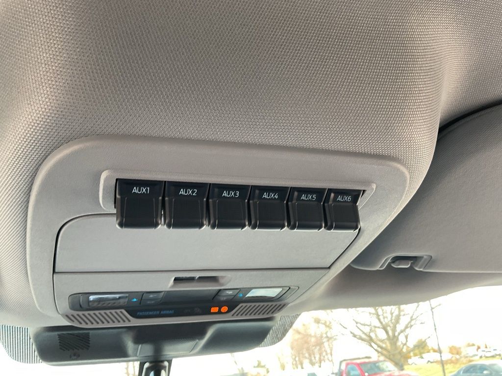 New 2026 Gray Ford XL image 12