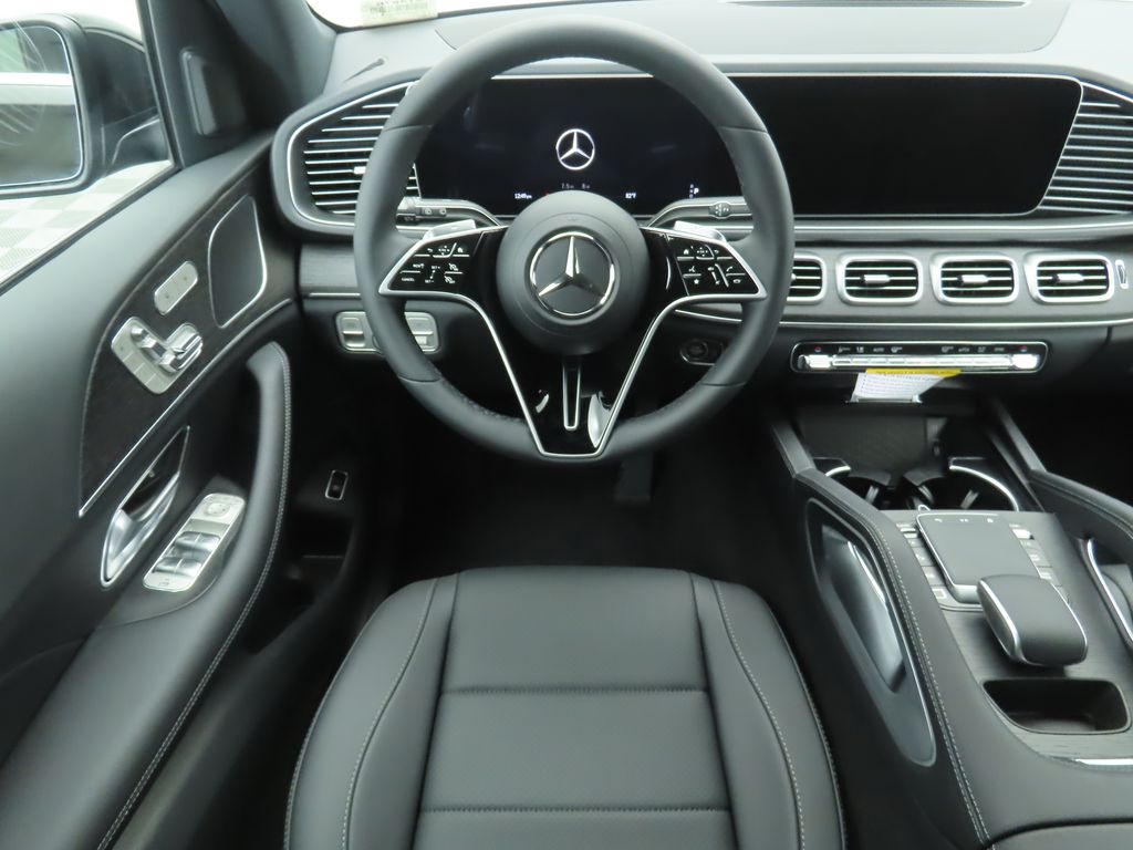 Thumbnail: 2026 Mercedes-Benz GLE - 10