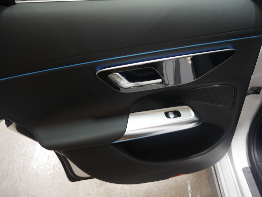 Thumbnail: 2026 Mercedes-Benz E-Class - 20