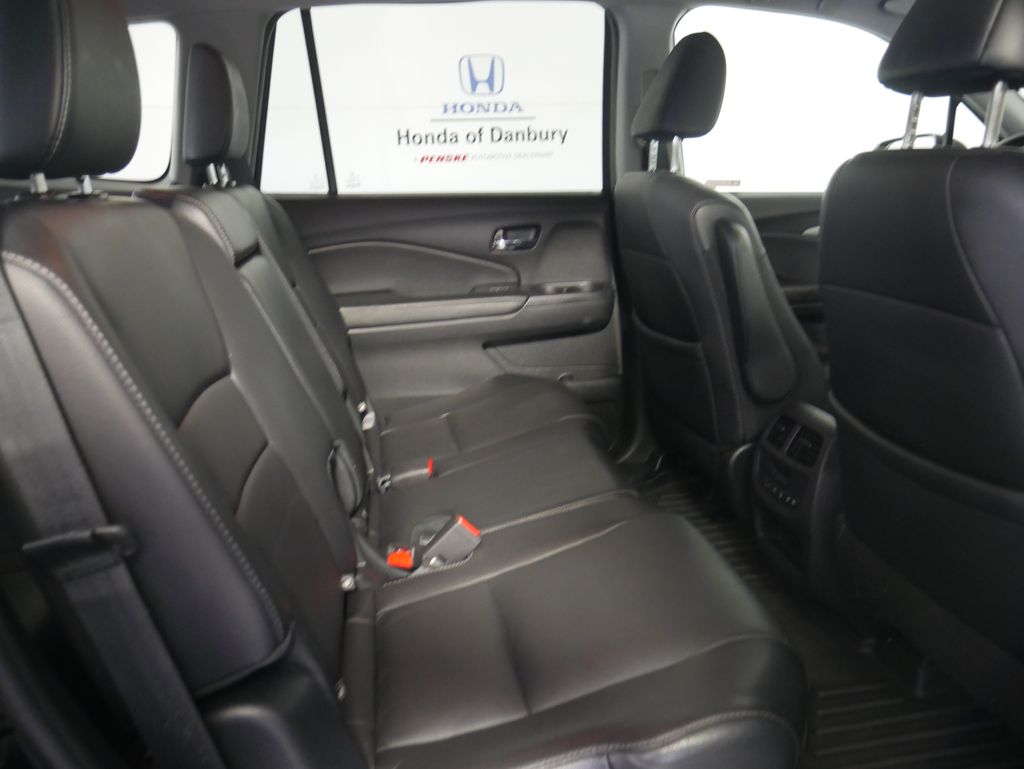 Thumbnail: 2018 Honda Pilot - 8