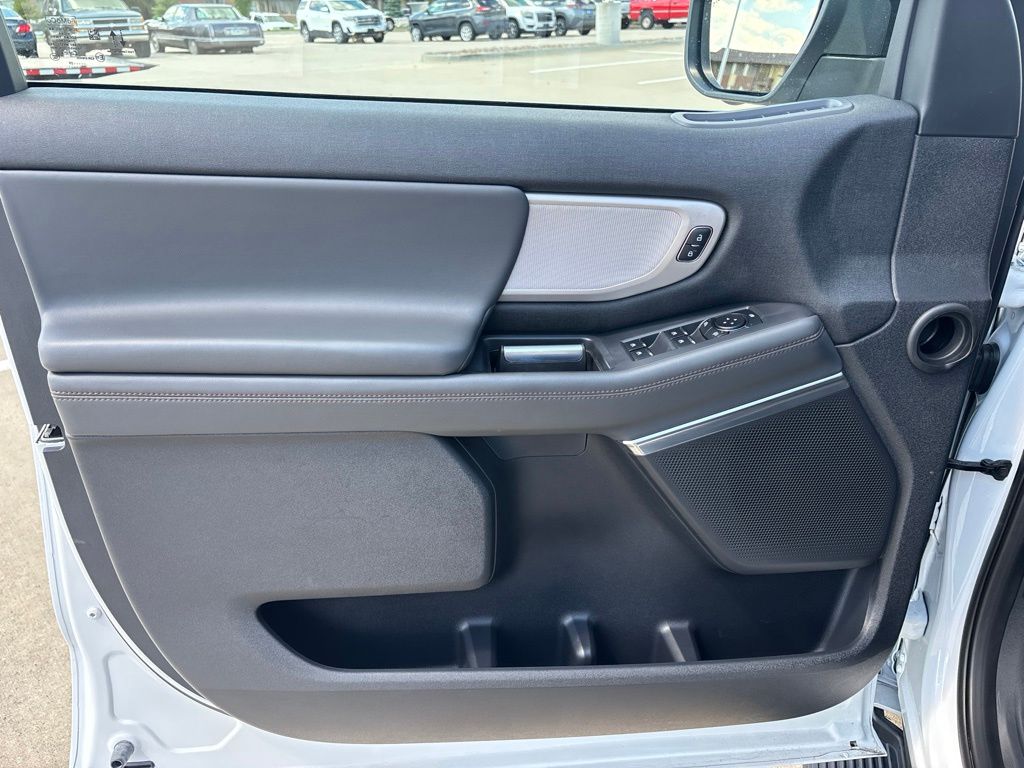 Used 2025 Ford Expedition SUV