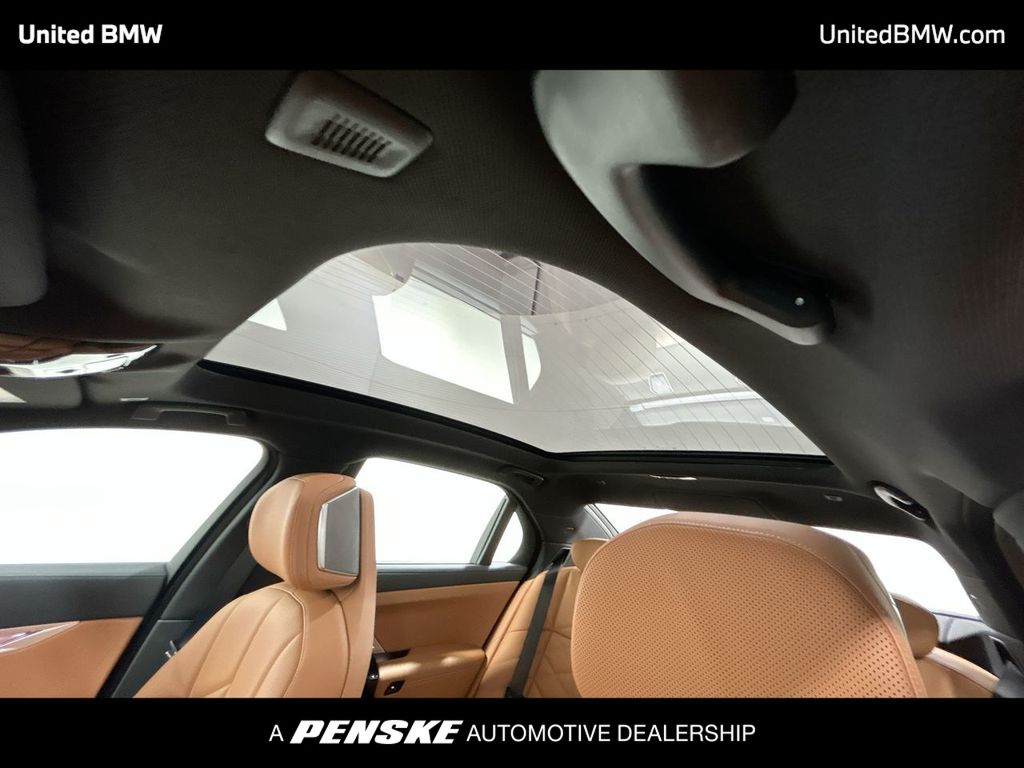 2025 BMW 7 Series 740i 20