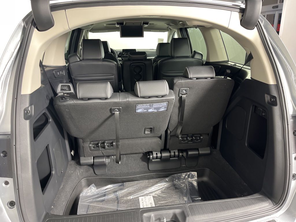 Thumbnail: 2026 Honda Odyssey - 21