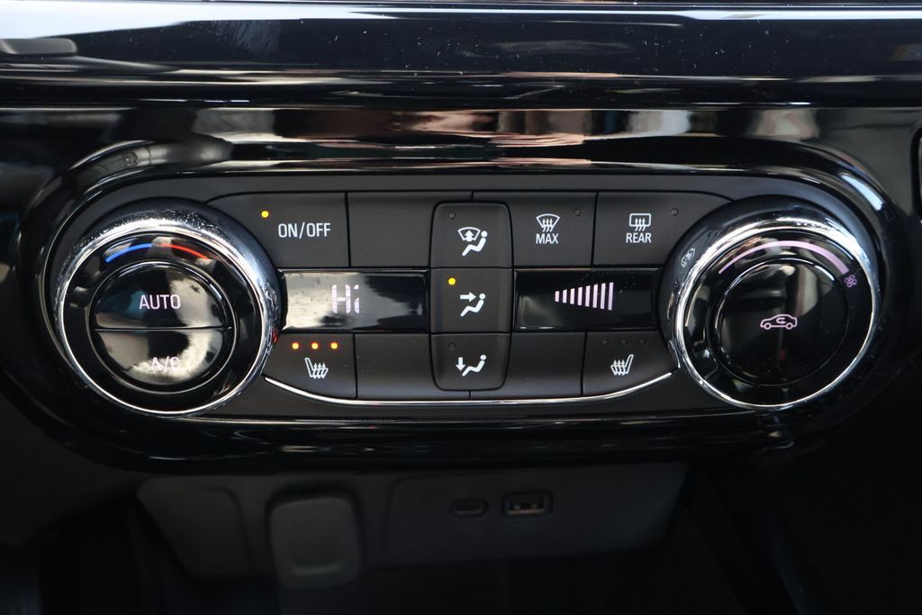 Thumbnail: 2026 Chevrolet Trax - 27