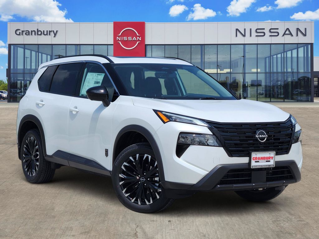 Everest White Pearl Tricoat 2026 Nissan Rogue SUV / Crossover Front-Wheel Drive Continuously Variable Transmission