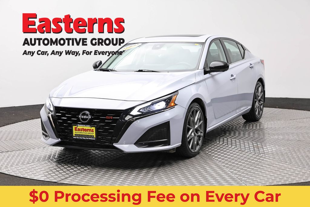 2023 Nissan Altima 2.0 VC-T SR's photo