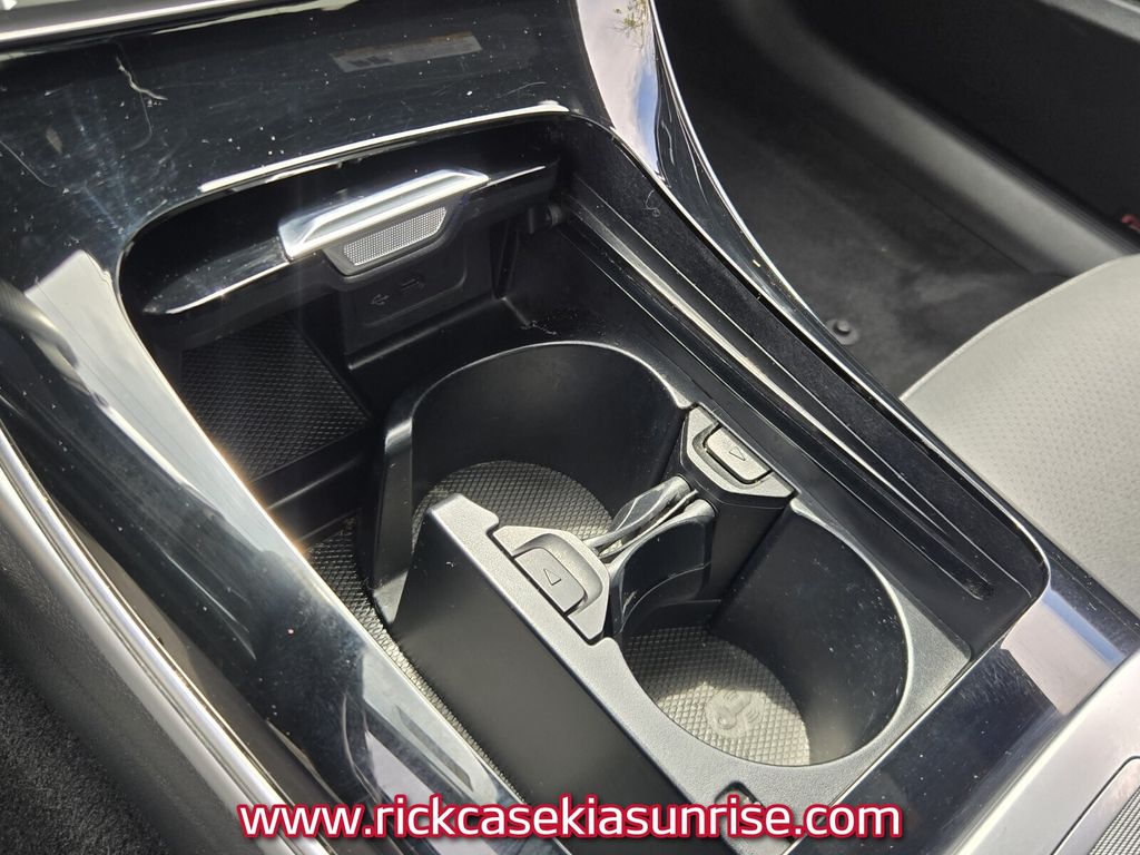 2022 Mercedes-Benz C-Class - $27,990