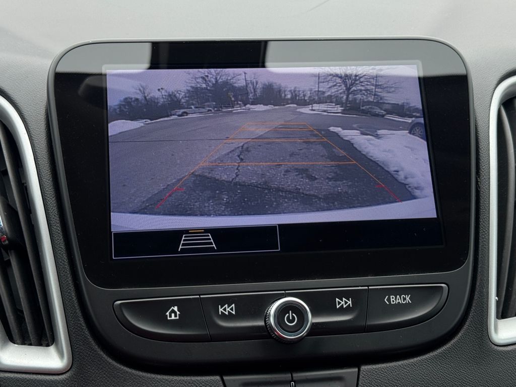 2022 Chevrolet Malibu FWD LS