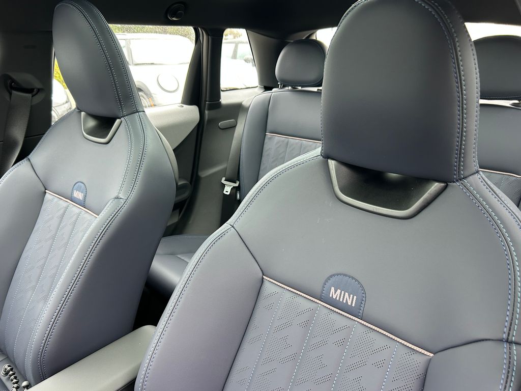 Thumbnail: 2026 MINI Cooper - 14