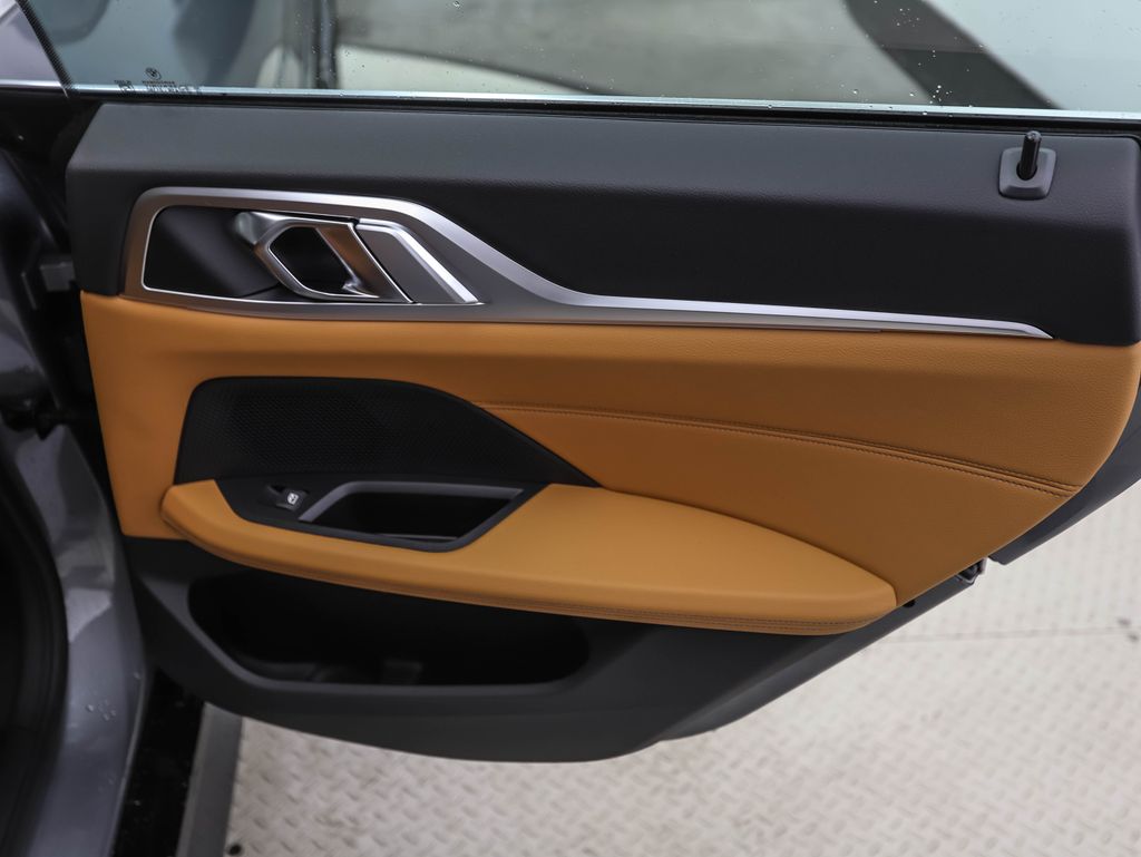 Thumbnail: 2025 BMW 4 Series - 24