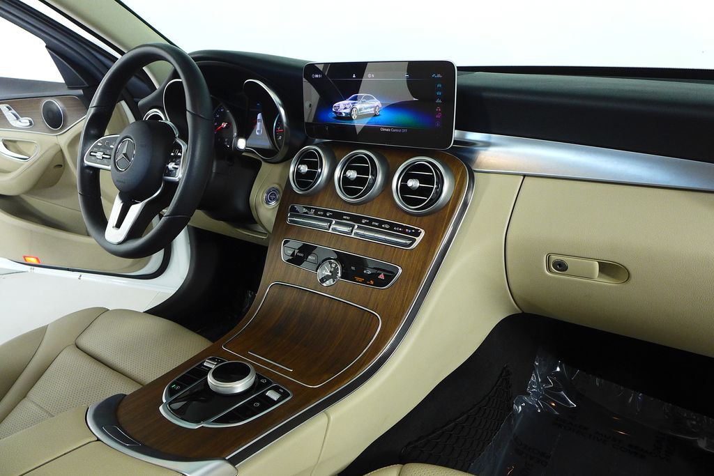 Thumbnail: 2019 Mercedes-Benz C-Class - 13