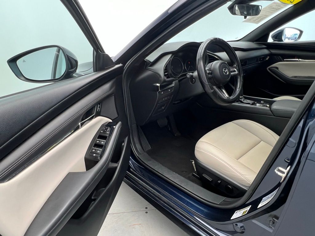 Thumbnail: 2021 Mazda Mazda3 - 21
