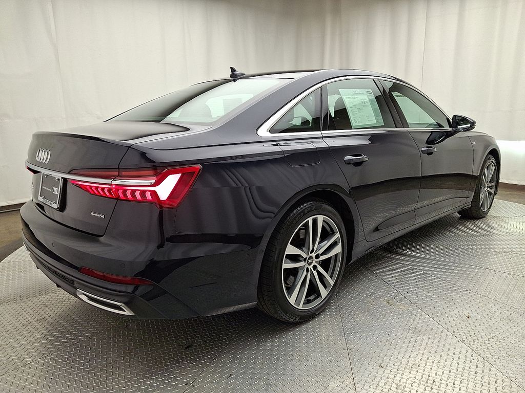 Thumbnail: 2021 Audi A6 - 4
