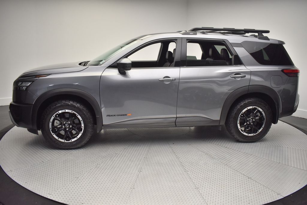 Thumbnail: 2023 Nissan Pathfinder - 8