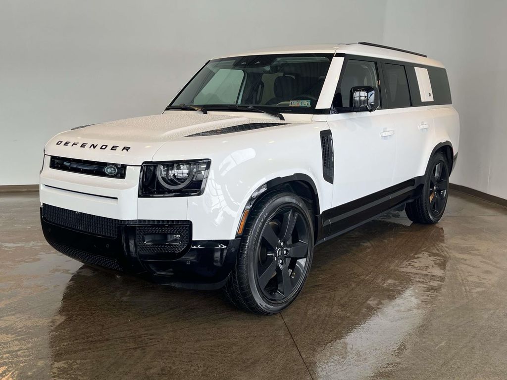 2024 Land Rover Defender 130 P400 X-Dynamic SE AWD
