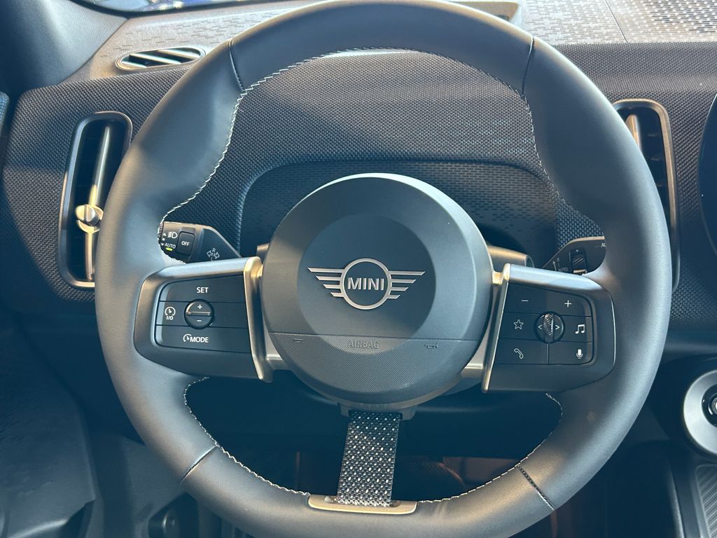 Thumbnail: 2027 MINI Cooper Countryman - 18