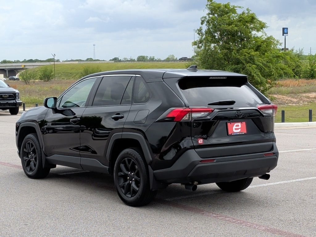 2025 Toyota RAV4 LE - 5
