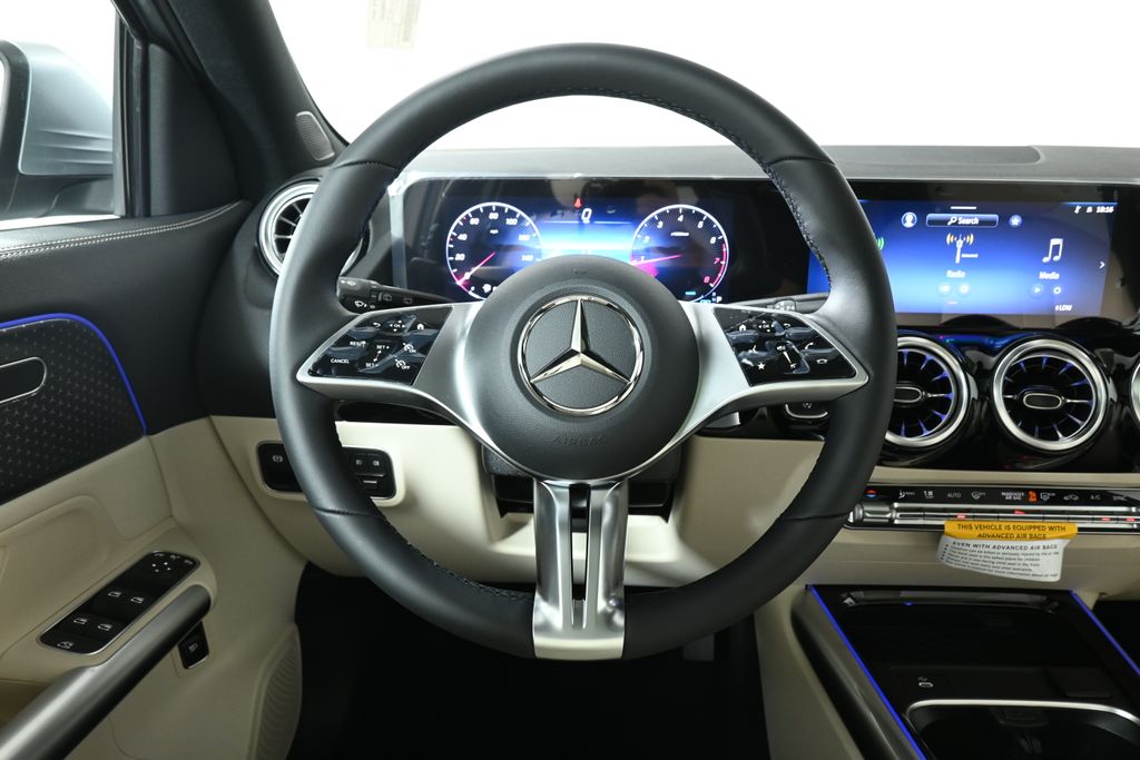 2025 Mercedes-Benz GLA 250 4MATIC 16