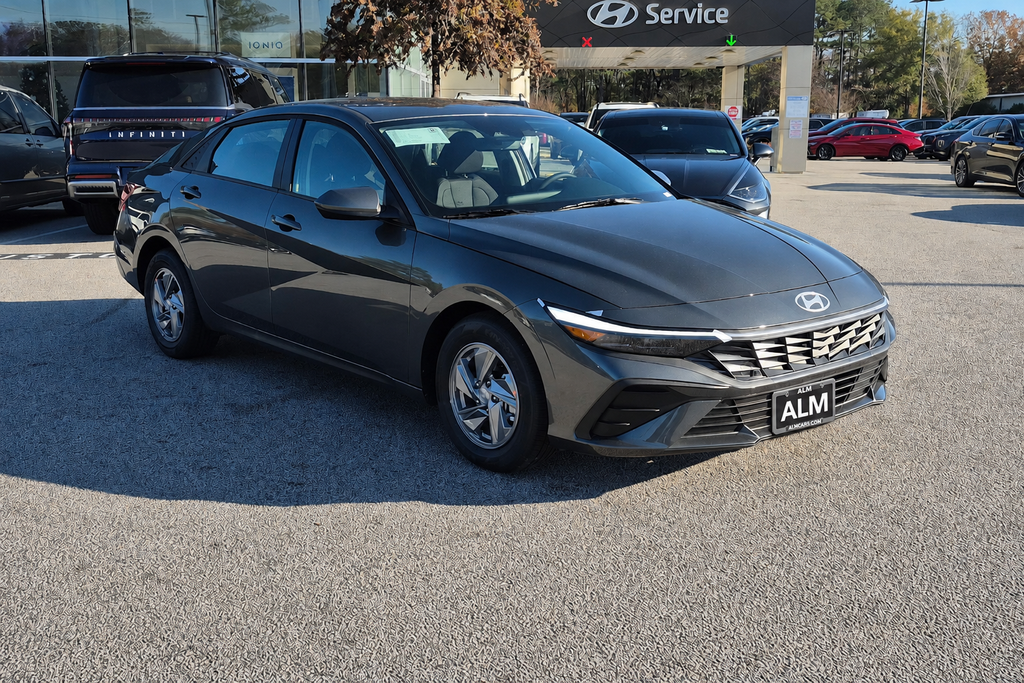 New 2026 Gray HYUNDAI SEL Sport Plus image 3
