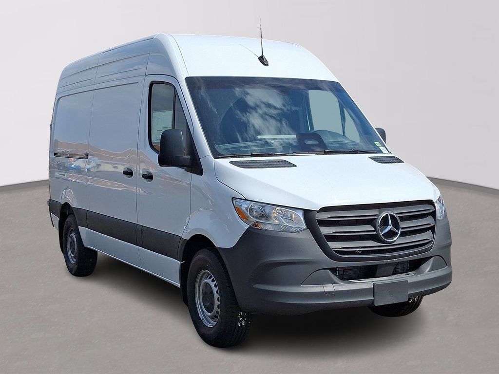 Thumbnail: 2025 Mercedes-Benz Sprinter - 2