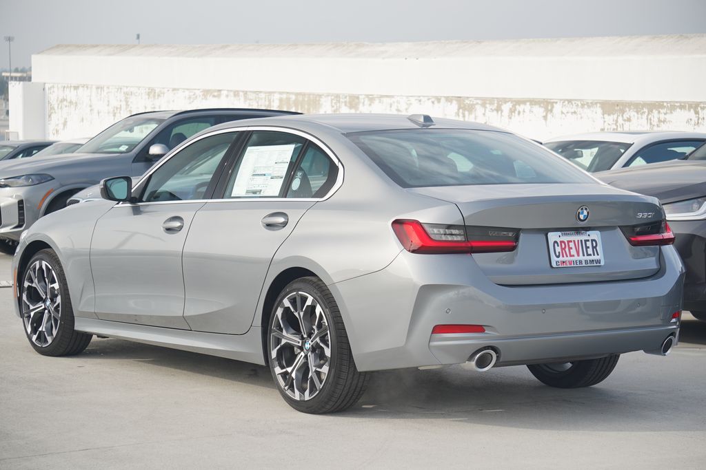 Thumbnail: 2026 BMW 3 Series - 7