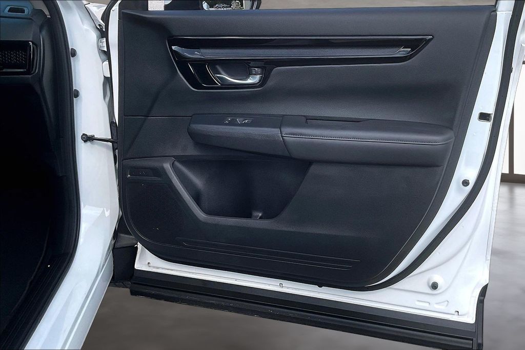 Used 2025 Honda CR-V SUV