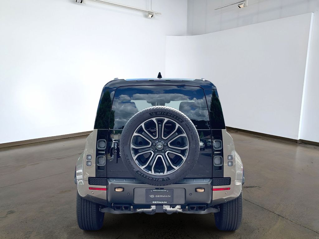 Certified Used 2025 Brown Land Rover OCTA image 5
