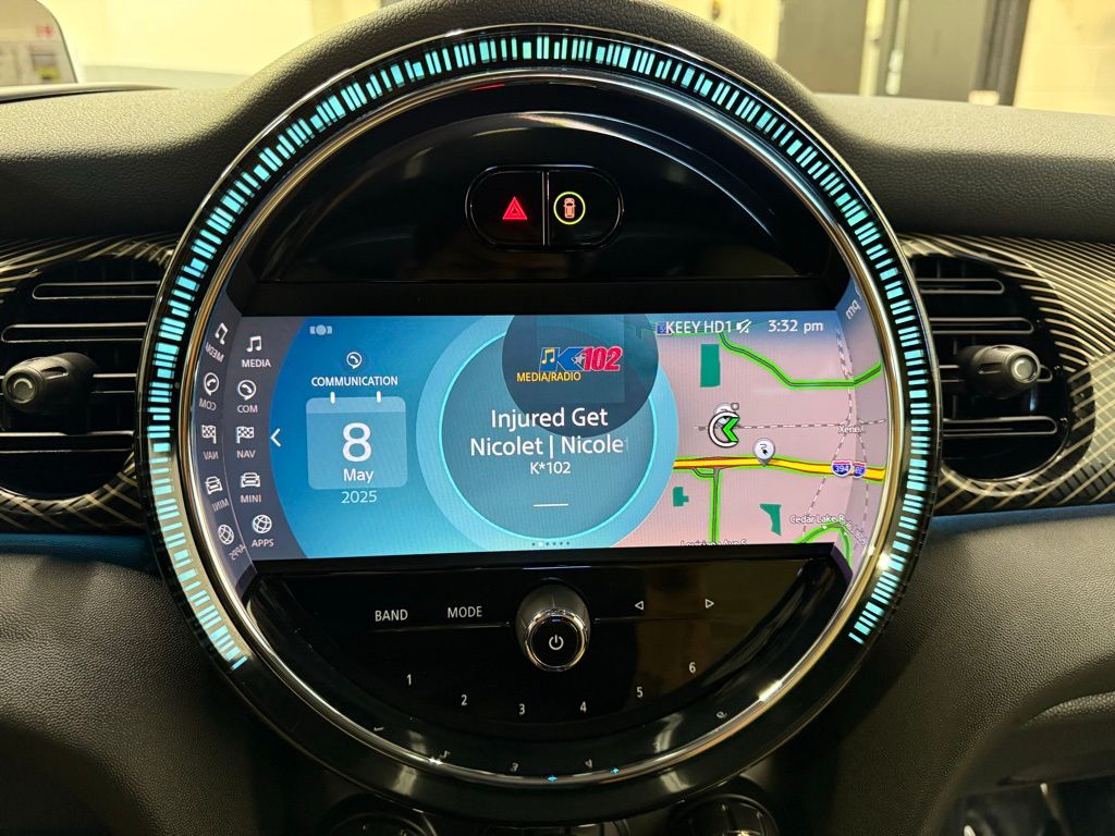 2023 MINI Cooper Base 17