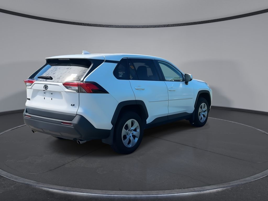 Thumbnail: 2024 Toyota RAV4 - 8