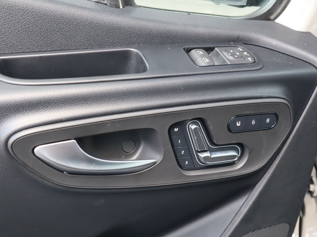 2025 Mercedes-Benz Sprinter 2500 23