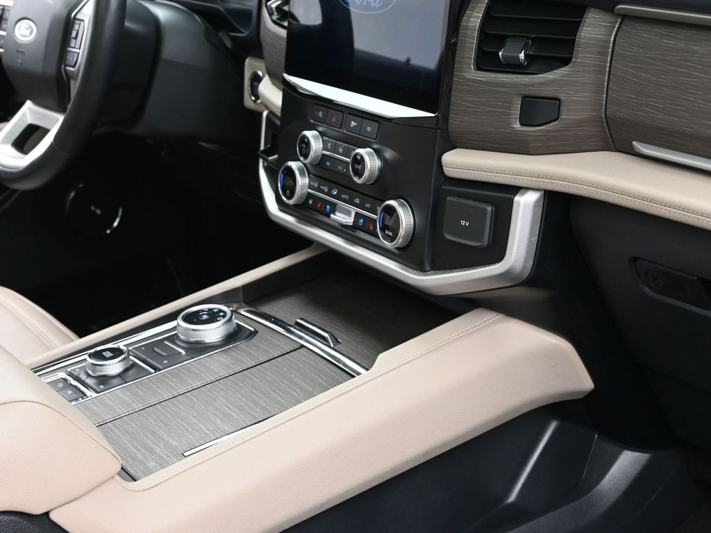 2024 Ford Expedition Limited MAX