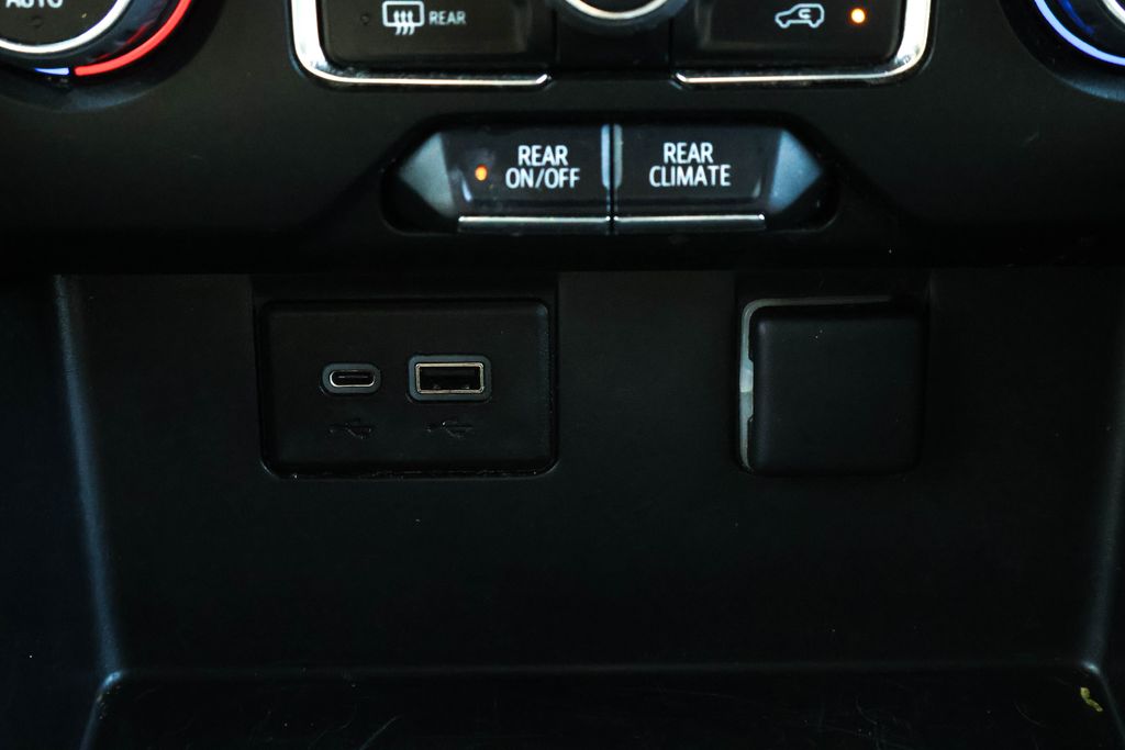 2023 Chevrolet Tahoe LS 21