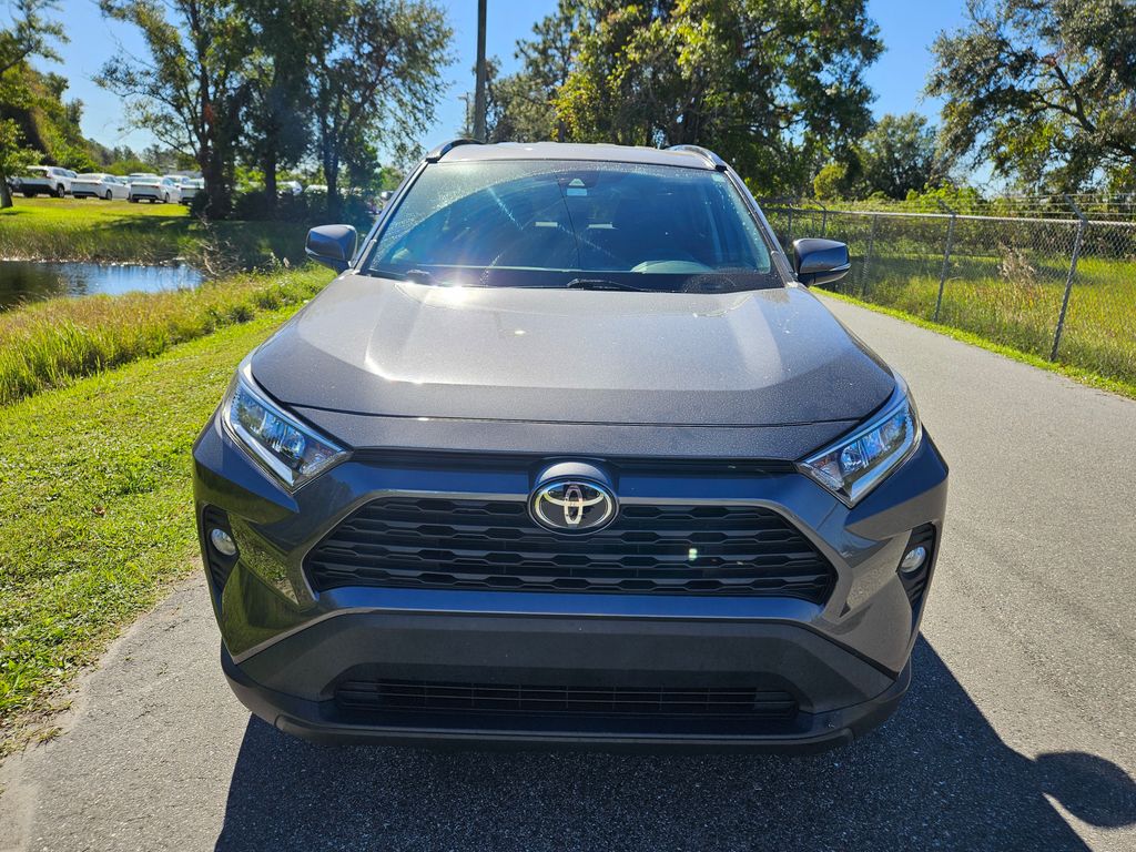 2021 Toyota RAV4 XLE 8