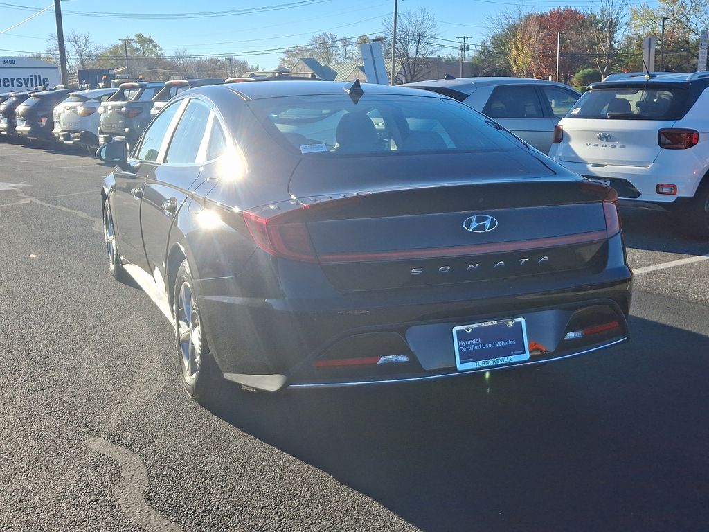 2022 Hyundai Sonata SE 4