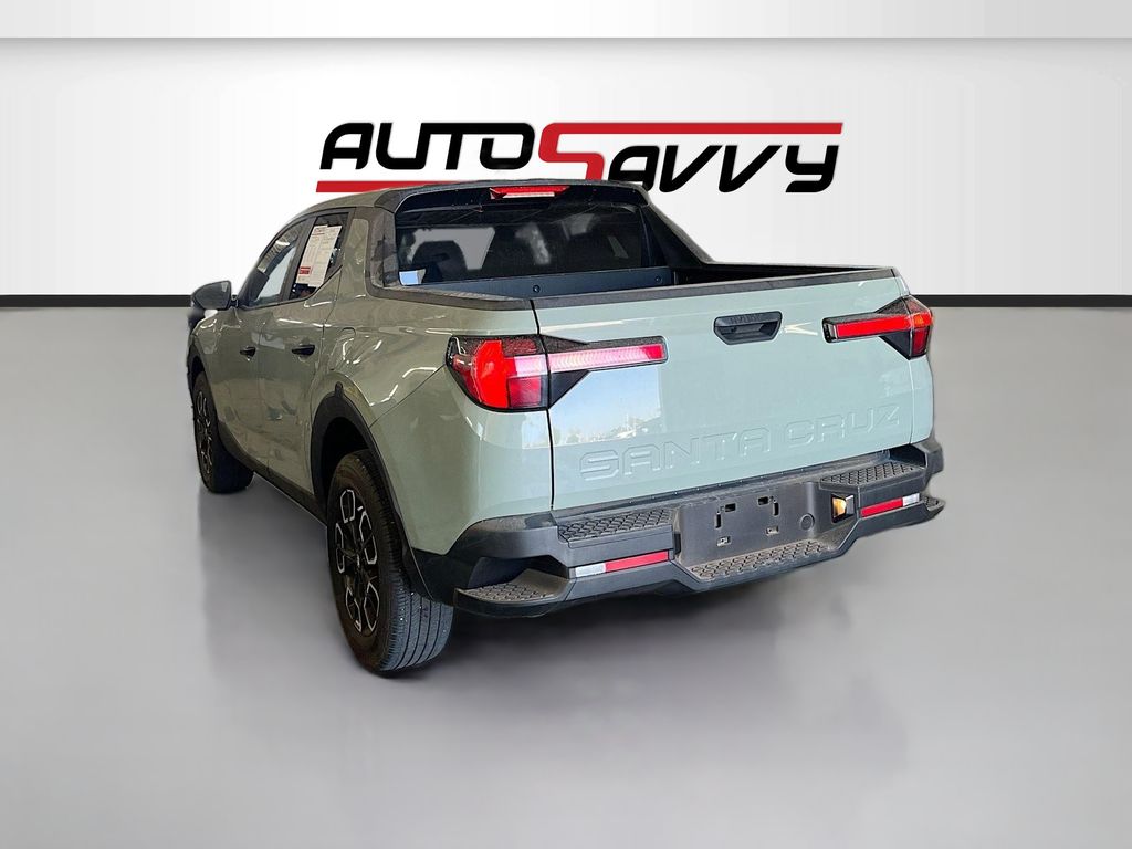Used 2024 Green Hyundai SEL image 5