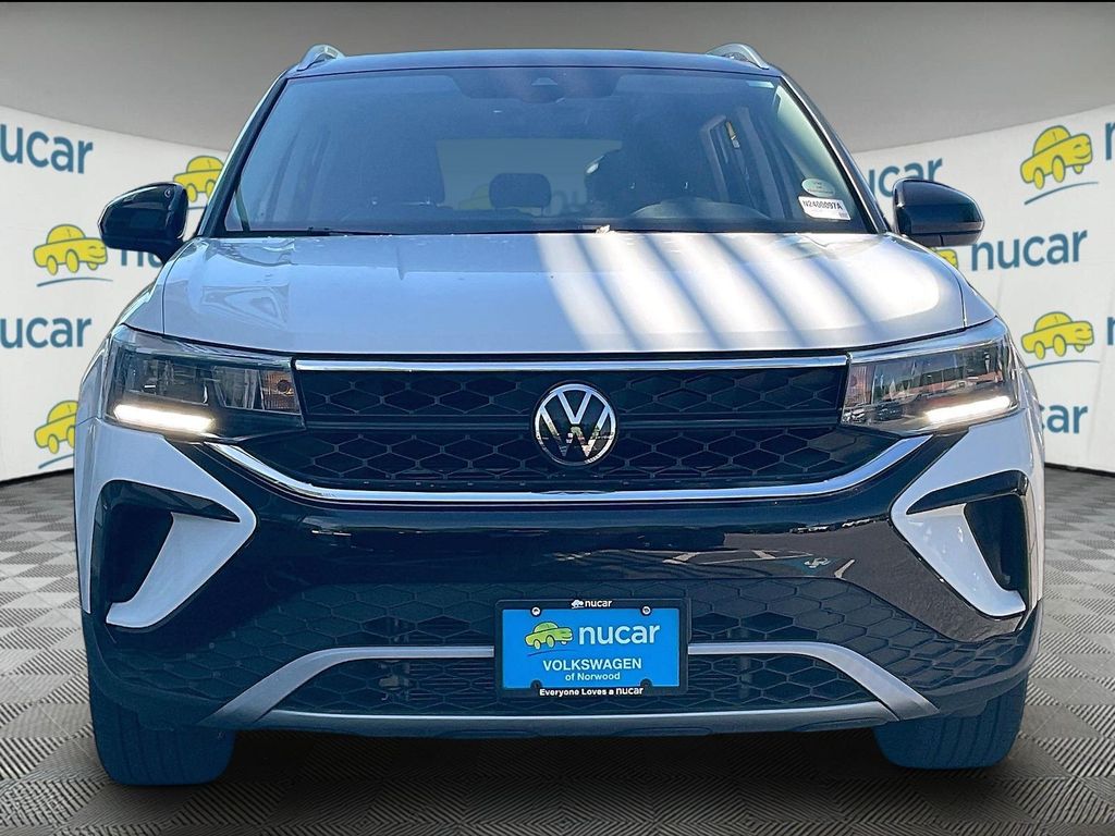 2023 Volkswagen Taos — photo 2