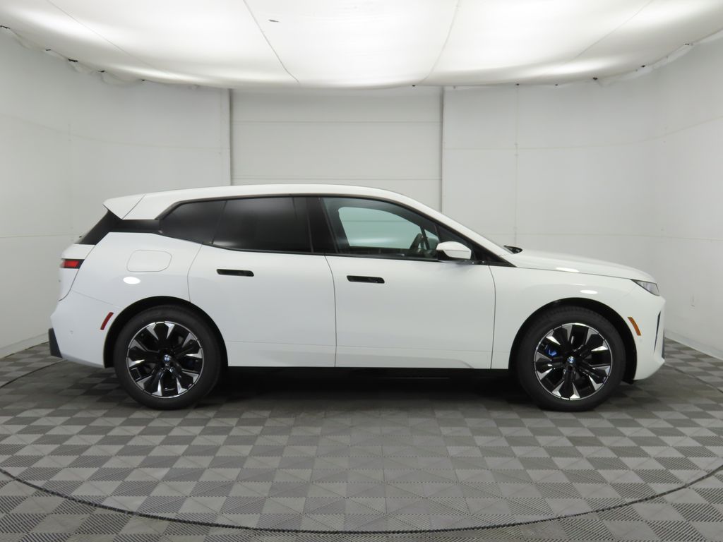 Thumbnail: 2026 BMW iX - 4