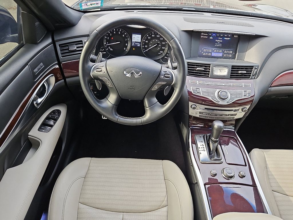 Thumbnail: 2019 INFINITI Q70 - 11