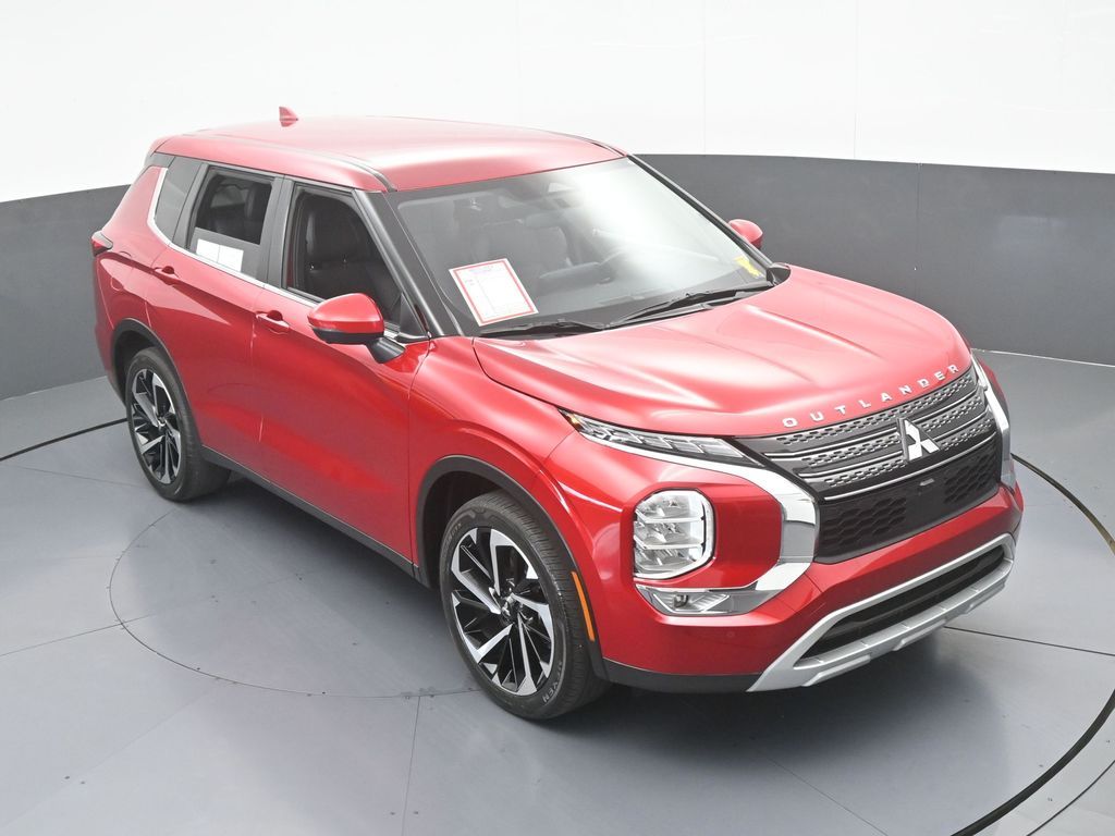 Used 2024 Red Mitsubishi SE Black Edition image 49
