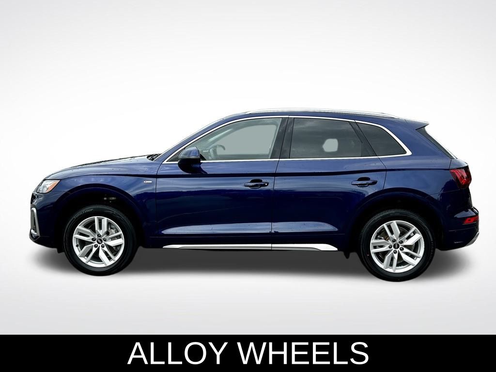 Used 2022 Audi Q5 Premium with VIN WA1GAAFY7N2056781 for sale in Miami, FL