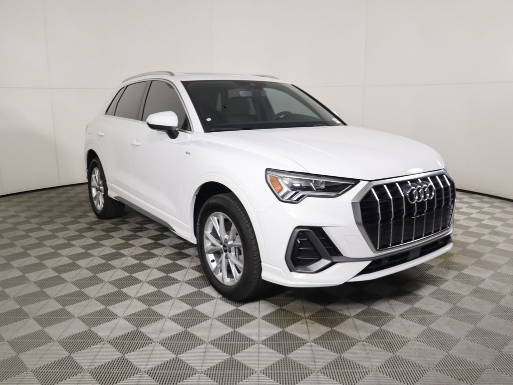 Thumbnail: 2025 Audi Q3 - 3