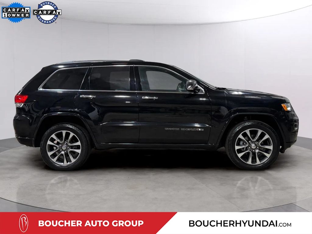 Used 2018 Diamond Black Crystal Pearlcoat Jeep Overland image 2